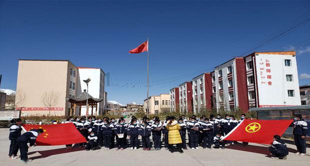 奥特曼界的小学生!平均身高不到20米,体内有神秘四奥的力量! - 专业问答平台